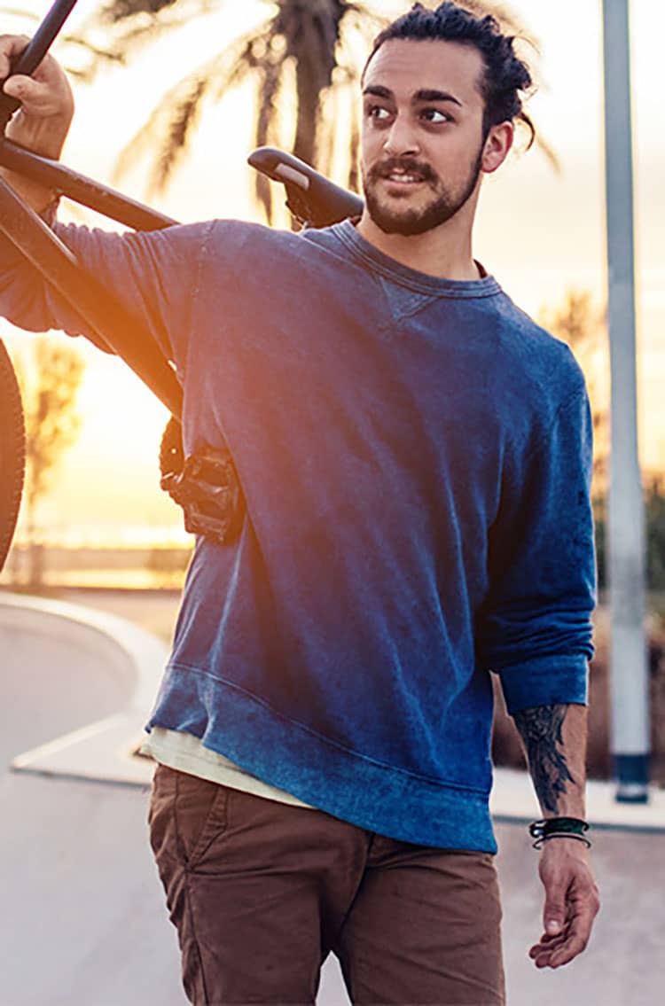 MEN'S APPAREL +